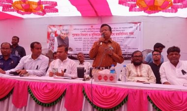 শিবগঞ্জে সুবিধাভোগীদের সঙ্গে মতবিনিময়-পুরস্কার বিতরণ