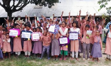 আলোর পাঠশালার শতভাগ উপস্থিত শিক্ষার্থীদের মাঝে পুরস্কার বিতরণ