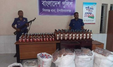 শিবগঞ্জে বিদেশী মদসহ ভারতীয় পণ্য আটক