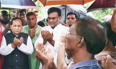 মহারাজপুরে রাস্তা মেরামত কাজের উদ্বোধন করেন আব্দুল ওদুদ
