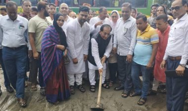 এলজিসিআরপি শীর্ষক প্রকল্পের প্রথম প্যাকেজের ভৌত অবকাঠামো নির্মাণ কাজের উদ্বোধন করেন ওদুদ এমপি