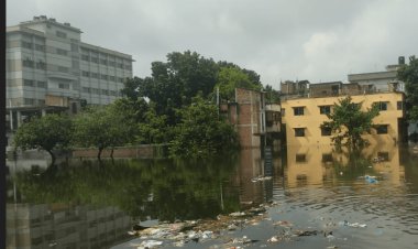 চাঁপাইনবাবগঞ্জে বেলেপুকুরবাসী জলাবদ্ধতায় ভোগান্তি