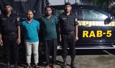 শিবগঞ্জে ফেনসিডিলসহ ২ জন গ্রেফতার