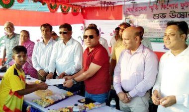 চাঁপাইনবাবগঞ্জে শেখ রাসেল স্মৃতি কিশোর ফুটবল টুর্নামেন্ট শুরু