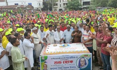 প্রধানমন্ত্রীর ৭৭তম জন্মদিন শিবগঞ্জে কাটা হলো ৭৭ পাউন্ড কেক