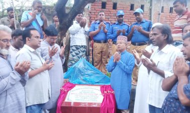 শিবগঞ্জে সড়ক উন্নয়ন কাজের উদ্বোধন