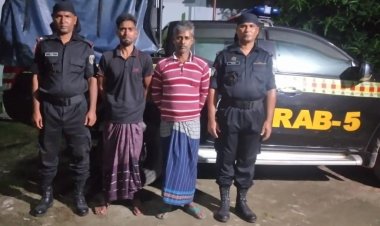 চাঁপাইনবাবগঞ্জে দেশী মদসহ গ্রেপ্তার ২