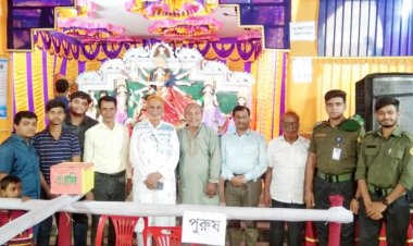 শহরের বিভিন্ন পূজামণ্ডপ পরিদর্শন করেন জেলা পরিষদ চেয়ারম্যান 