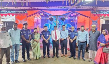 চাঁপাইনবাবগঞ্জে বিভিন্ন পূজামণ্ডপ পরিদর্শনে জেলা প্রশাসক ও জেলা পুলিশ সুপার