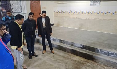 চাঁপাইনবাবগঞ্জে জুডিশিয়াল অফিসার্স টেনিস কোর্টে ককটেল বিস্ফোরণ