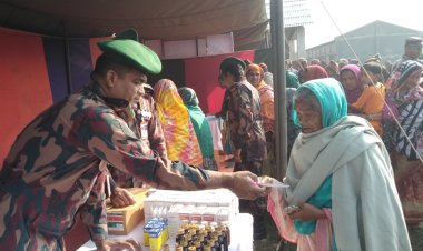 ৫৯ বিজিবি’র উদ্যোগে গরীব ও দুস্থ মানুষের মাঝে বিনামূল্যে চিকিৎসা ও ওষুধ বিতরণ