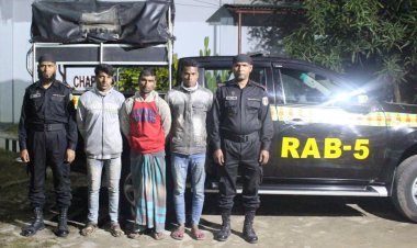 শিবগঞ্জে ফেন্সিডিলসহ তিনজন গ্রেফতার