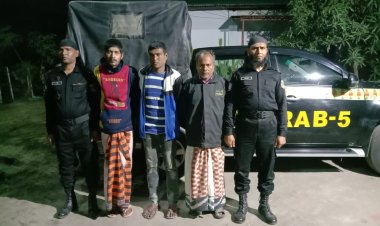 চাঁপাইনবাবগঞ্জে ইয়াবাসহ ৩ জন গ্রেপ্তার