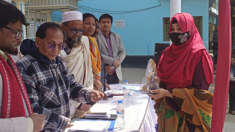 চাঁপাইনবাবগঞ্জে গণতন্ত্র অলিম্পিয়াড অনুষ্ঠিত