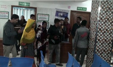 চাঁপাইনবাবগঞ্জে এক শিশুকে অপহরণের চেষ্টার অভিযোগে তরুণী আটক