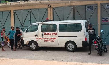 গোমস্তাপুরে ইট বোঝাই ট্রাক্টর উল্টে একজন নিহত