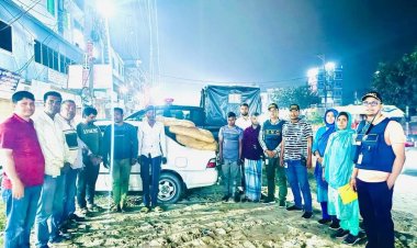 নাটোরে একটি মিনি ট্রাকে ৬০ কেজি গাঁজাসহ ৬ জনকে আটক করে ডিএনসি 