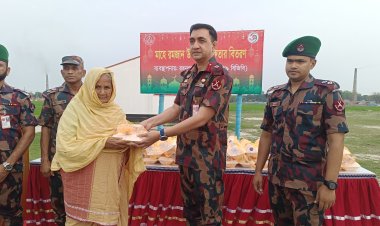 ৫৯ বিজিবির উদ্যোগে দুস্থ মানুষের মাঝে ইফতার বিতরণ