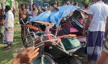 শিবগঞ্জে সড়ক দুর্ঘটনায় নিহত-১ আহত-৪