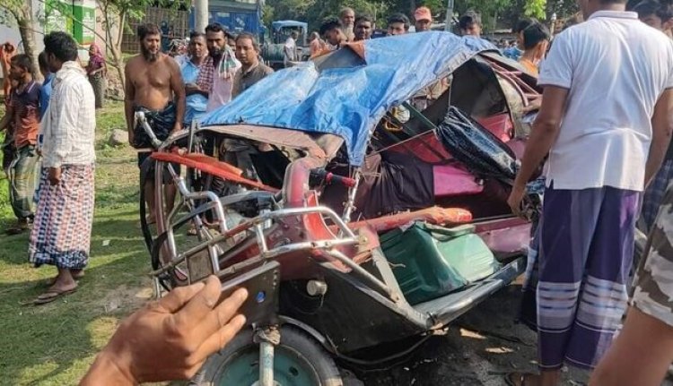 শিবগঞ্জে সড়ক দুর্ঘটনায় নিহত-১ আহত-৪