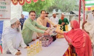 দরিদ্র মানুষের মাঝে এরফান গ্রুপের ঈদ উপহার ও খাদ্যসামগ্রী বিতরণ