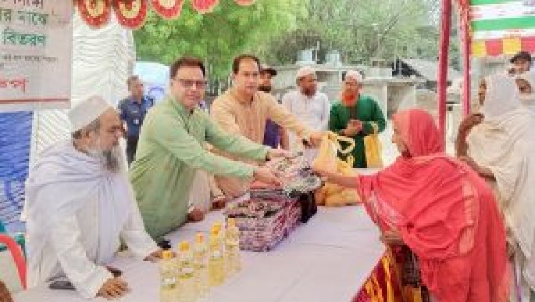 দরিদ্র মানুষের মাঝে এরফান গ্রুপের ঈদ উপহার ও খাদ্যসামগ্রী বিতরণ