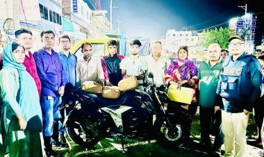 নাটোরে সুপারির বস্তায় ১৪ কেজি গাঁজাসহ তিনজন গ্রেফতার