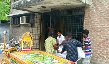 চাঁপাইনবাবগঞ্জে মোটরসাইকেল থেকে ছিটকে পড়ে মহিলার মৃত্যু