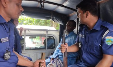 চাঁপাইনবাবগঞ্জে গৃহবধূকে কুপিয়ে হত্যার অভিযোগে স্বামী আটক