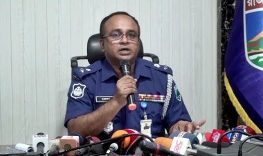 চাঁপাইনবাবগঞ্জে নবাগত পুলিশ সুপার সাংবাদিকদের সঙ্গে মতবিনিময়