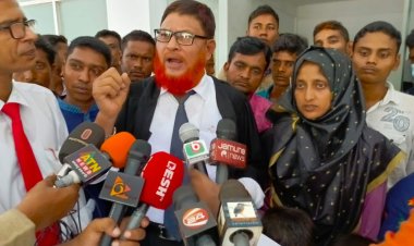 চাঁপাইনবাবগঞ্জে বেনজীর-শহীদুলের নামে আদালতে মামলা