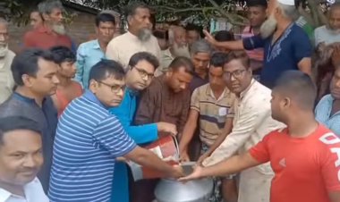 চরাঞ্চলের নদী ভাঙন ও বন্যায় ক্ষতিগ্রস্ত পরিবারগুলোর মধ্যে ত্রাণ বিতরণ