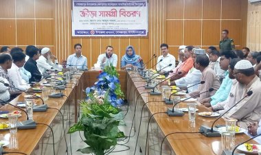 গোমস্তাপুরে নবাগত জেলা প্রশাসকের মতবিনিময় সভা