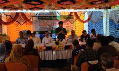 নওগাঁর রাণীনগরে মুক্তা উৎপাদনে মাঠ দিবস