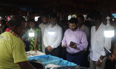 নওগাঁয় বাজারে ভ্রাম্যমান আদালতে ৭ ব্যবসায়ীর জরিমানা