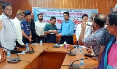 নাসিরনগরে অসহায়দের মাঝে চিকিৎসার আর্থিক অনুদান প্রদান