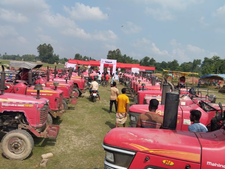 নওগাঁতে মাহিন্দ্রা ট্রাক্টরের মেগা সার্ভিস ক্যাম্প 