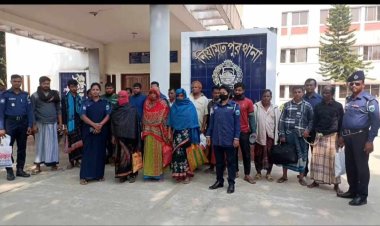 নিয়ামতপুরে মাছ ধরাকে কেন্দ্র করে মারামারি নারীসহ গ্রেপ্তার ১৬