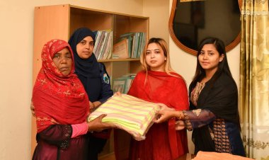 নওগাঁয় শীতার্তদের মাঝে পুনাকের শীতবস্ত্র বিতরণ