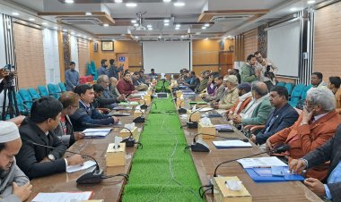 বৈষম্যমুক্ত বাংলাদশ বিনির্মান ও গুজব প্রতিরাধে চাঁপাইনবাবগঞ্জে গণমাধ্যমের ভূমিকা বিষয়ক মতবিনিময়