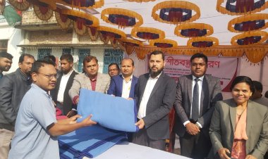 চাঁপাইনবাবগঞ্জে এনজিও ফেডারেশনের উদ্যোগে শীতবস্ত্র বিতরণ