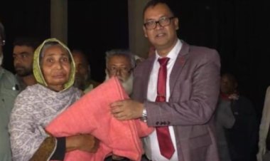 নওগাঁয় অসহায় দুঃস্থ ও শীর্তাত শ্রমিকদের মাঝে শীতবস্ত্র বিতরণ