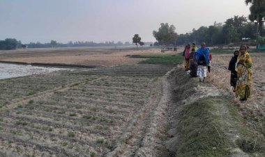 নিয়ামতপুরে জমি বন্ধক নেয়াকে কেন্দ্র করে ভ্যান চালককে মারপিট-থানায় মামলা