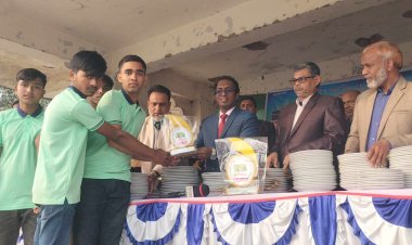 নিয়ামতপুরে ৫৩ তম শীতকালীন ক্রীড়া প্রতিযোগিতার পুরস্কার বিতরণ