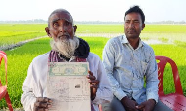 নওগাঁয় ৩৩ বছর পর দখল মুক্ত হচ্ছে জমি-নিঃস্ব আহাদ আলীর মুখে প্রশান্তির হাসি