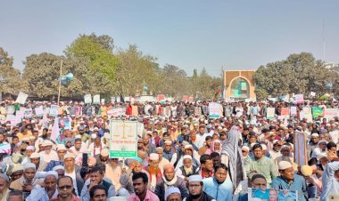 নওগাঁয় জামায়াত নেতা আজহারের মুক্তির দাবিতে বিক্ষোভ মিছিল