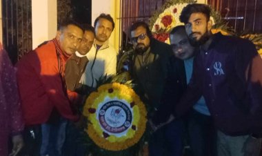 চাঁপাইনবাবগঞ্জে ৫২’র ভাষা শহীদদের প্রতি মডেল প্রেসক্লাবের শ্রদ্ধা নিবেদন