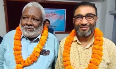 নওগাঁ জেলা প্রেসক্লাবের সভাপতি রায়হান আলম, সাধারণ সম্পাদক বিলেয়েত হোসেন