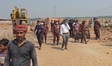 চাঁপাইনবাবগঞ্জে অবৈধ ১৬টি ইটভাটা মালিককে ৩২ লাখ টাকা জরিমানা