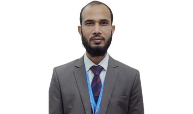 নিয়ামতপুরবাসীকে অগ্রীম ঈদ শুভেচ্ছা জানিয়েছেন ইউএনও রেজাউল